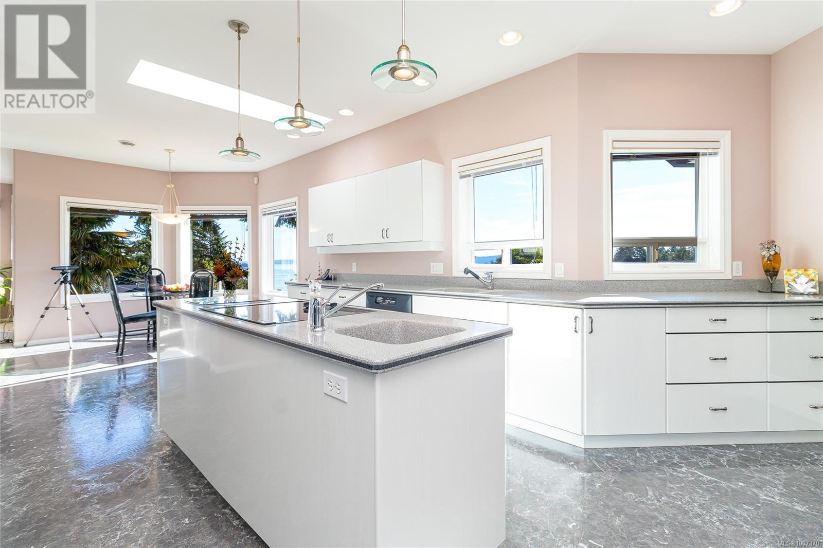 Photo 21 of 11091 Gait Rd, Ladysmith BC
