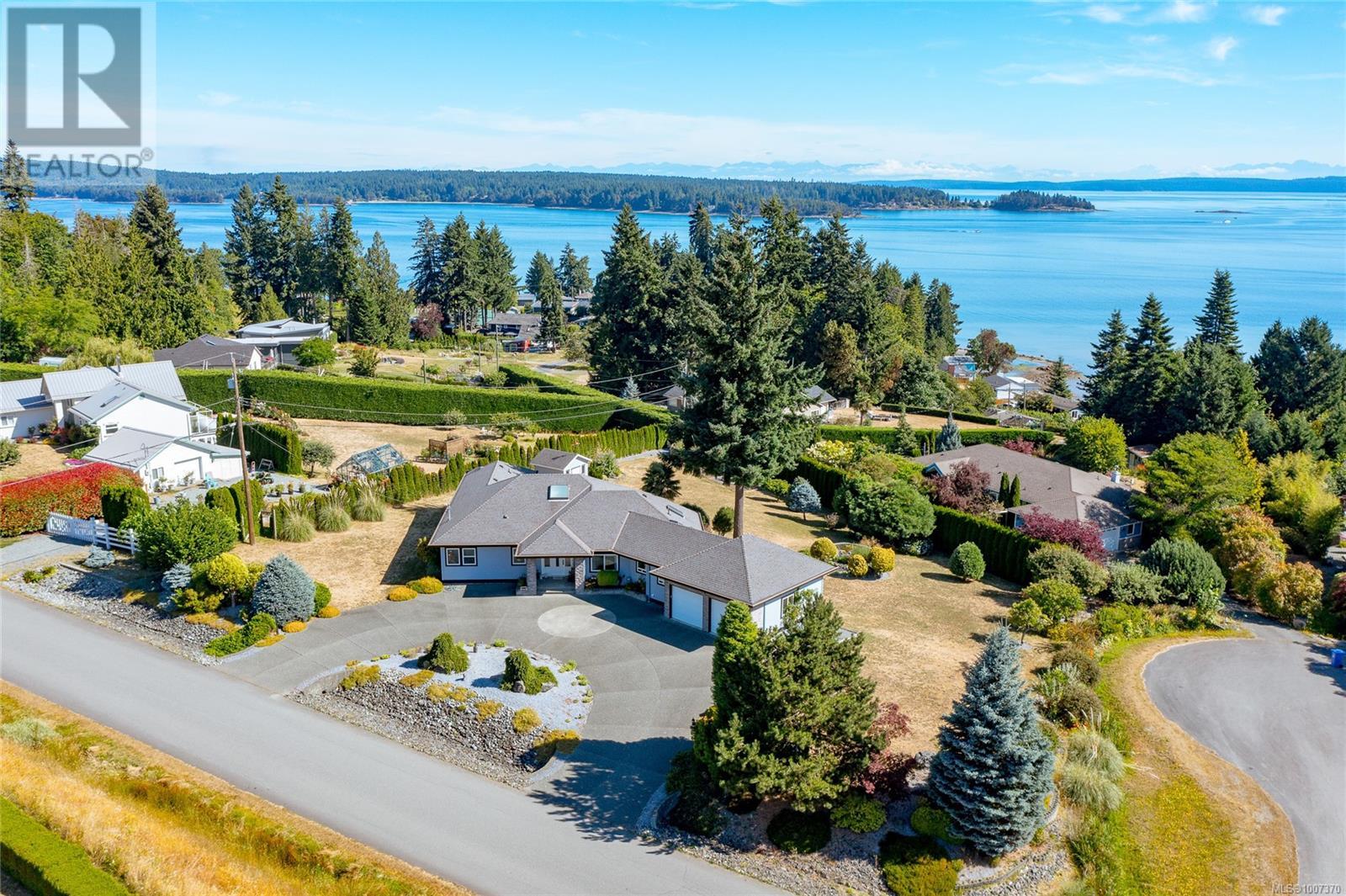 Photo 5 of 11091 Gait Rd, Ladysmith BC