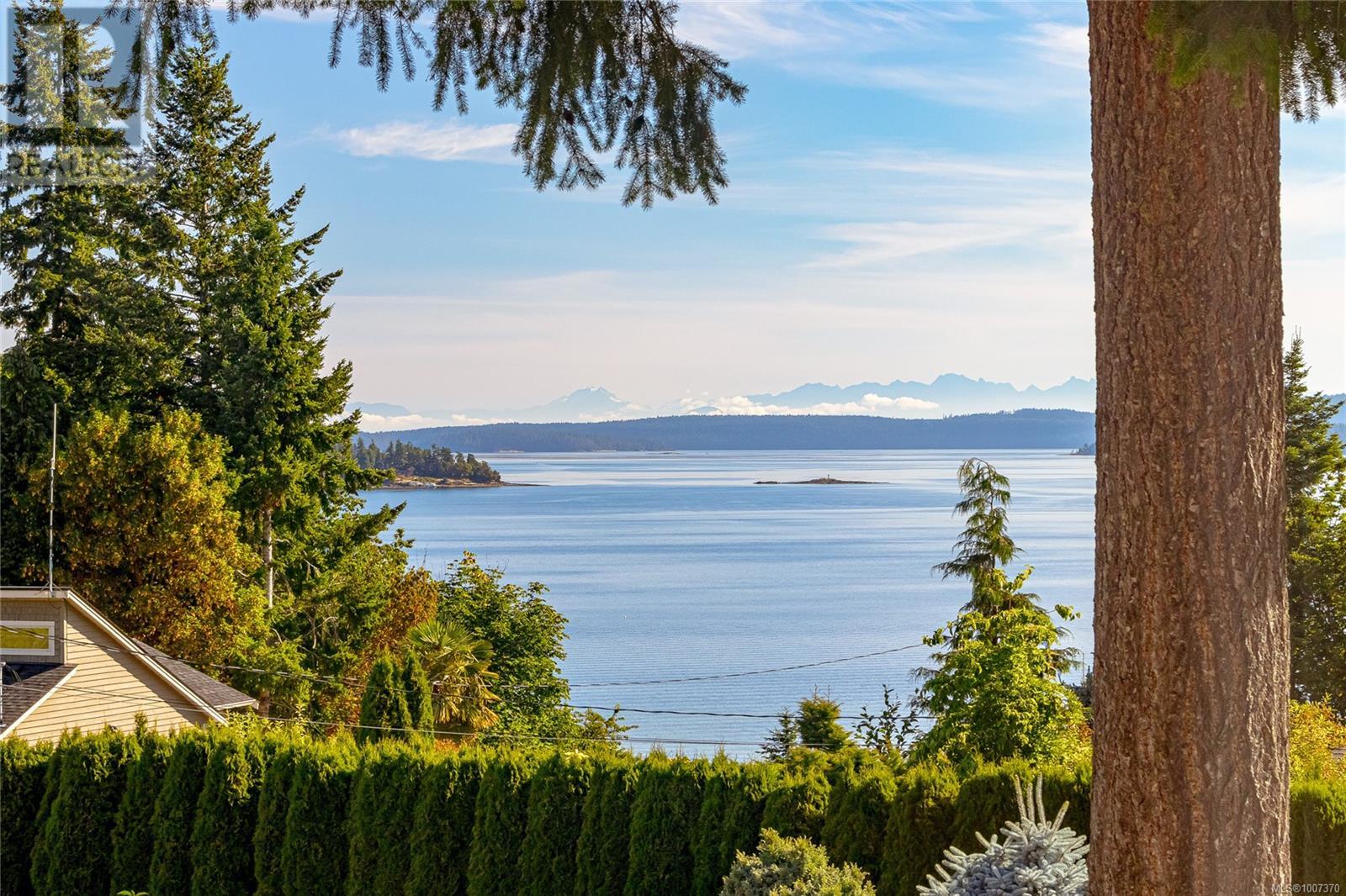 Photo 25 of 11091 Gait Rd, Ladysmith BC