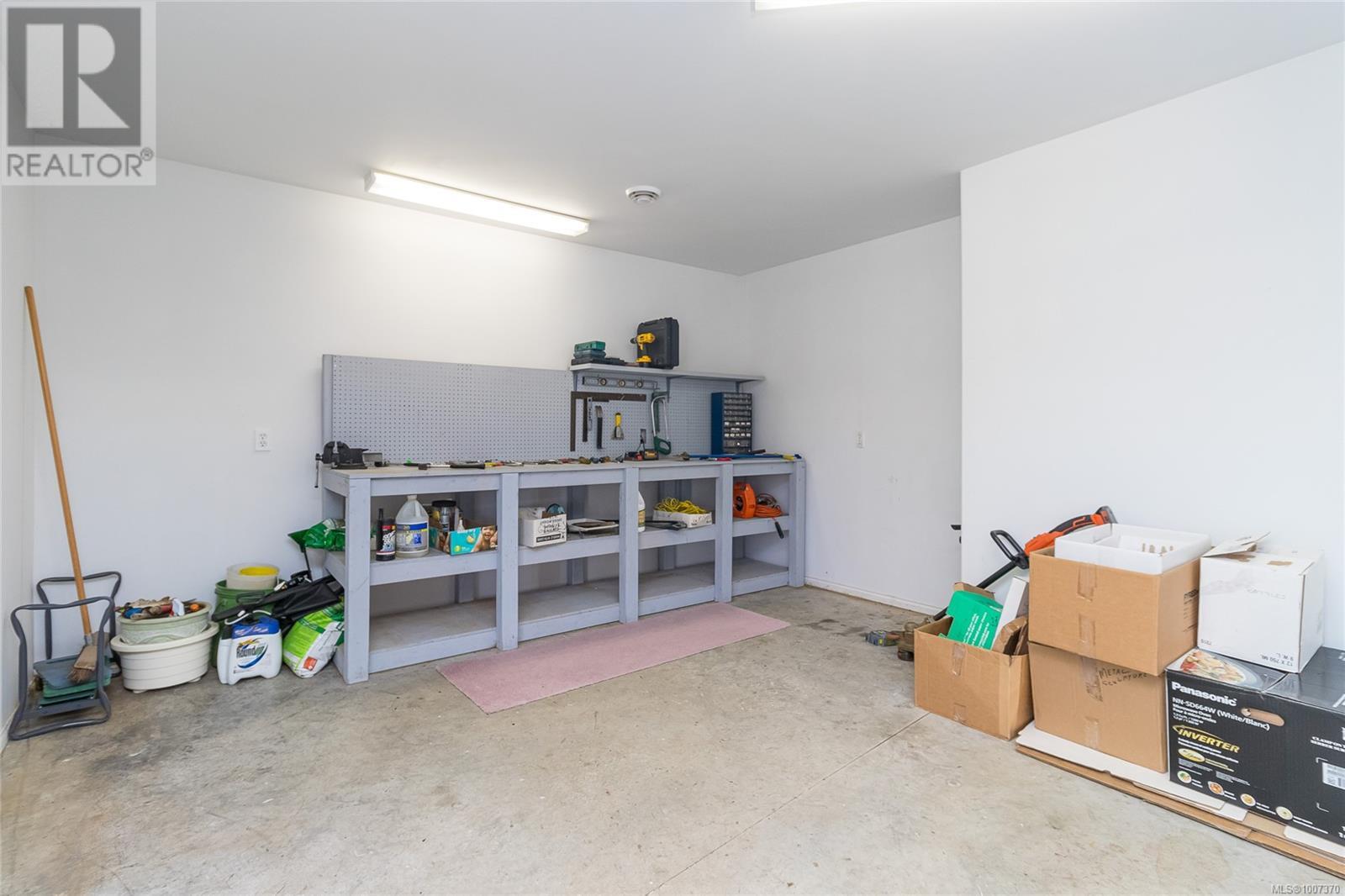 Photo 16 of 11091 Gait Rd, Ladysmith BC