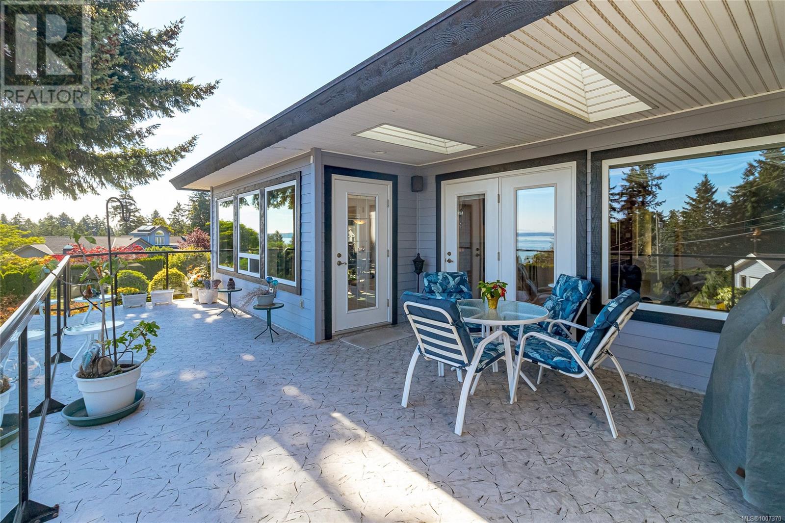 Photo 10 of 11091 Gait Rd, Ladysmith BC