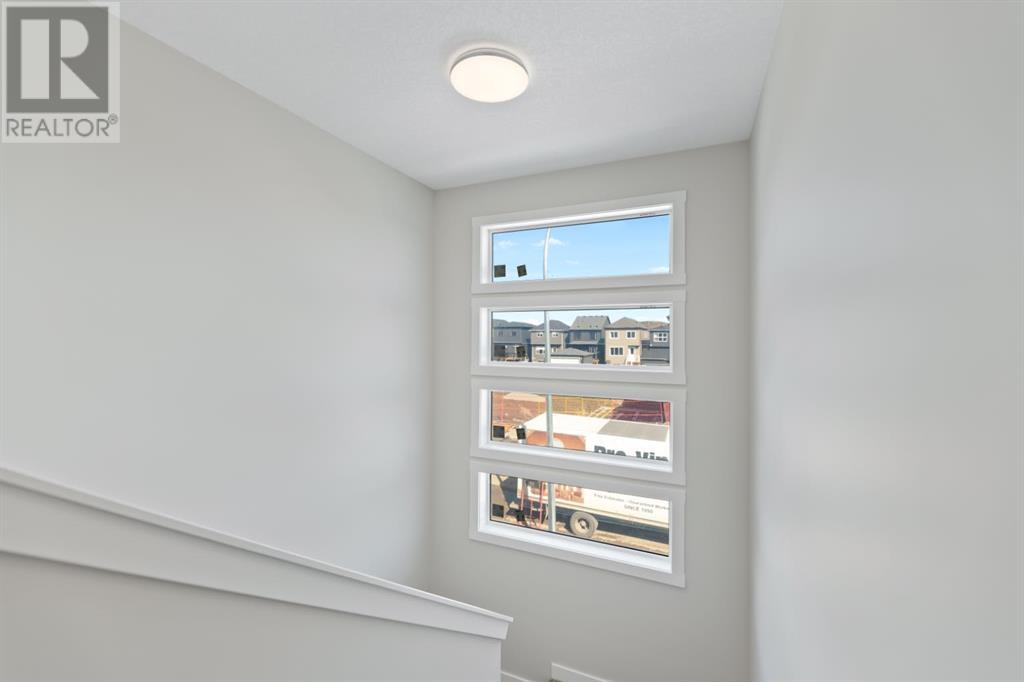 Single Family House for Sale in  Creekview Common SW Pine Creek Calgary 