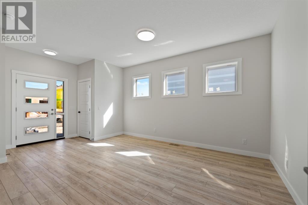 Single Family House for Sale in  Creekview Common SW Pine Creek Calgary 