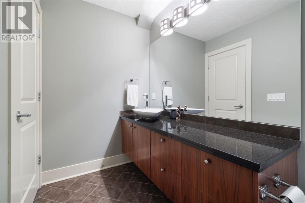 Single Family House for Sale in    Street SW Killarney/Glengarry Calgary 