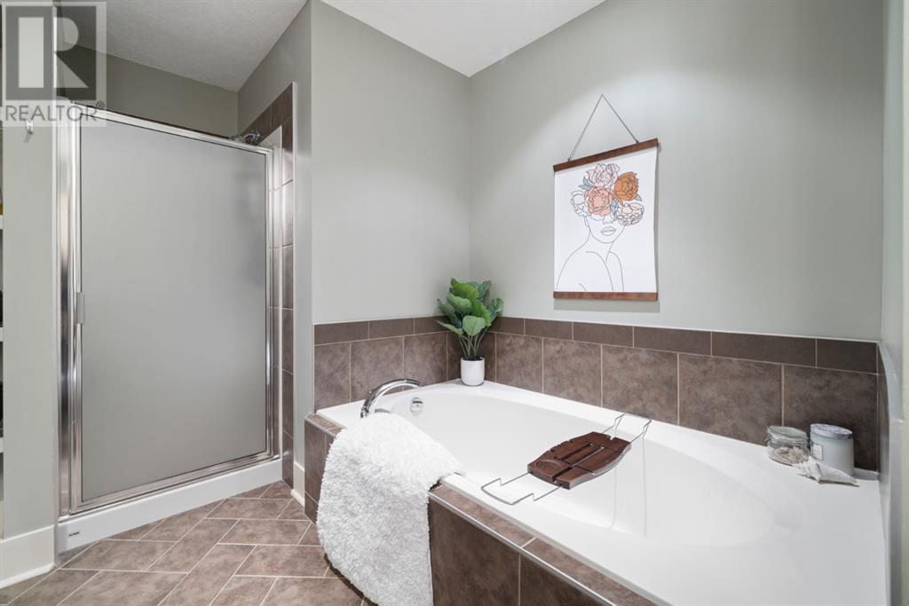 Single Family House for Sale in    Street SW Killarney/Glengarry Calgary 