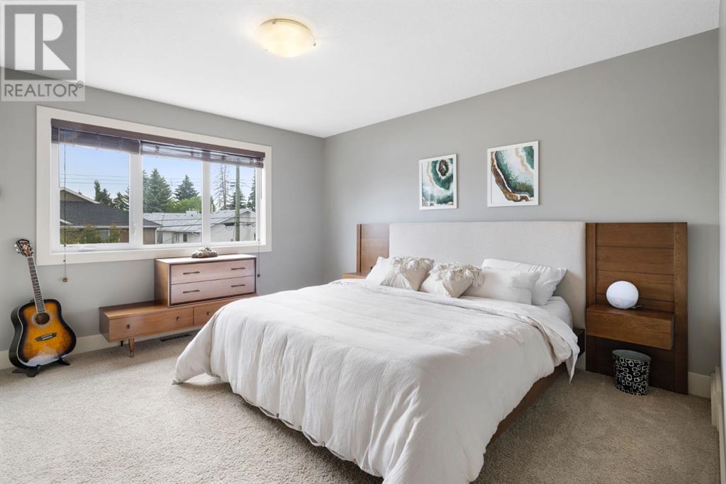 Single Family House for Sale in    Street SW Killarney/Glengarry Calgary 