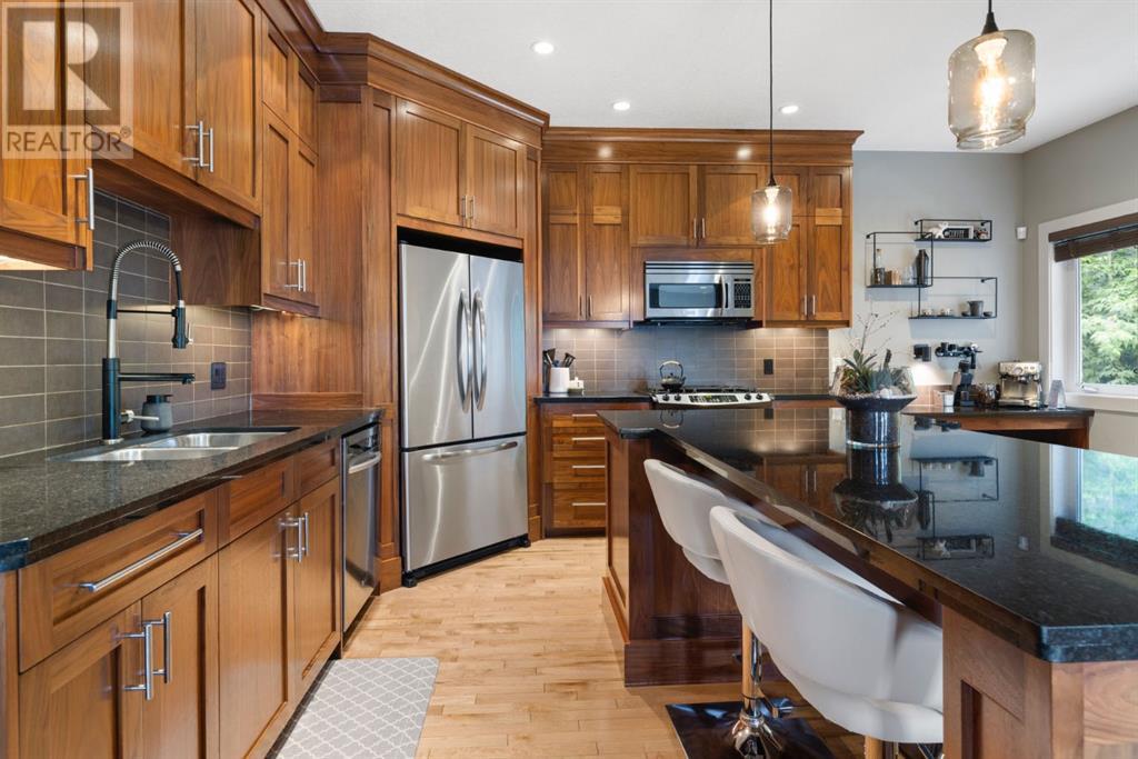 Single Family House for Sale in    Street SW Killarney/Glengarry Calgary 