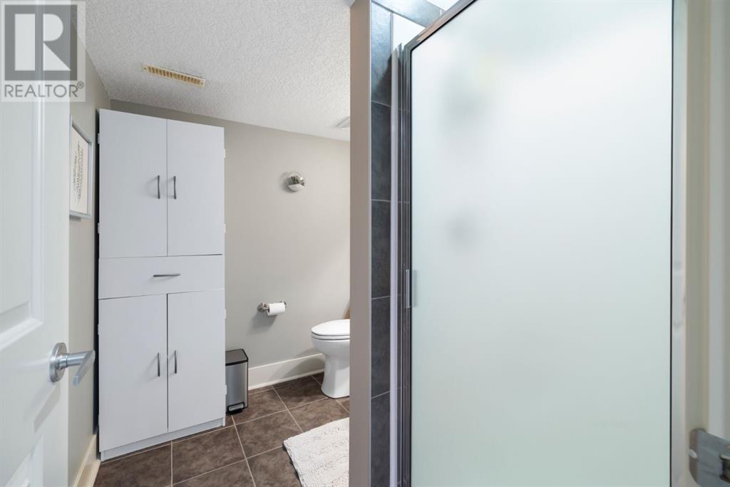 Single Family House for Sale in    Street SW Killarney/Glengarry Calgary 