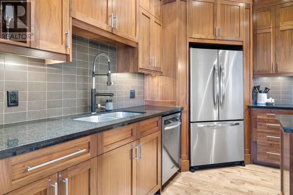 Single Family House for Sale in    Street SW Killarney/Glengarry Calgary 