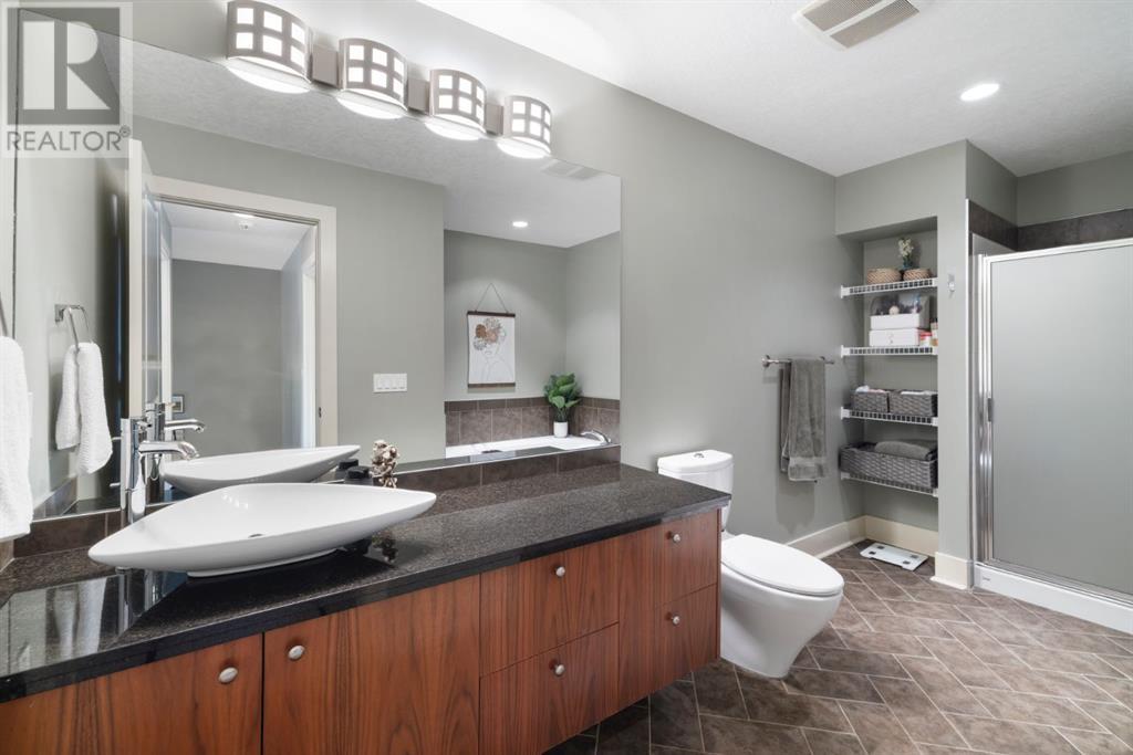 Single Family House for Sale in    Street SW Killarney/Glengarry Calgary 