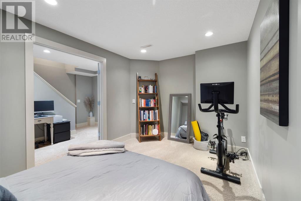 Single Family House for Sale in    Street SW Killarney/Glengarry Calgary 