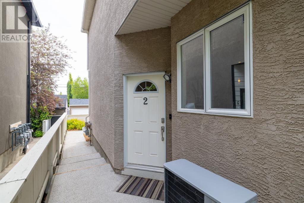 Single Family House for Sale in    Street SW Killarney/Glengarry Calgary 