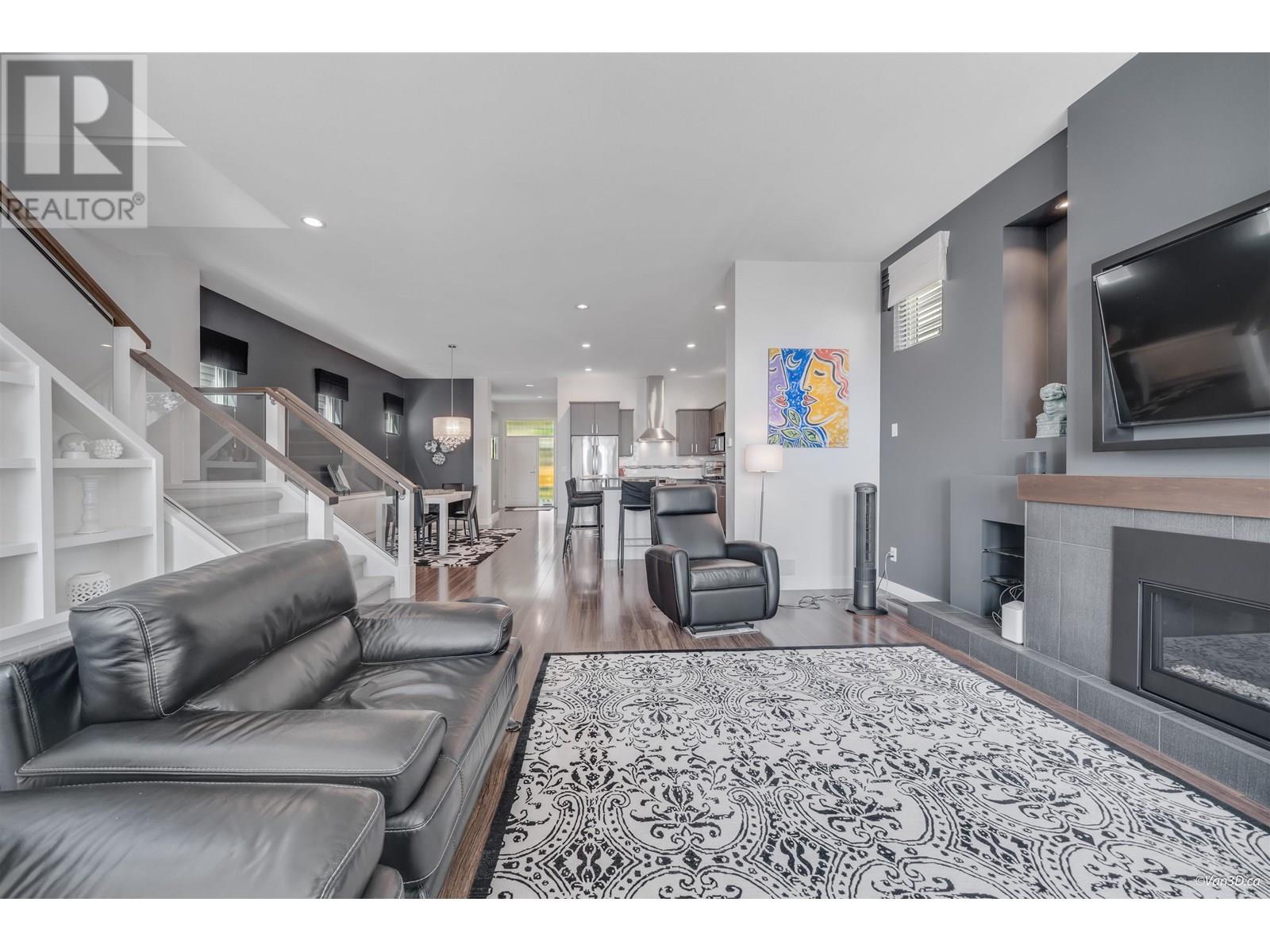 Photo 12 of 3370 Highland Drive, Coquitlam BC