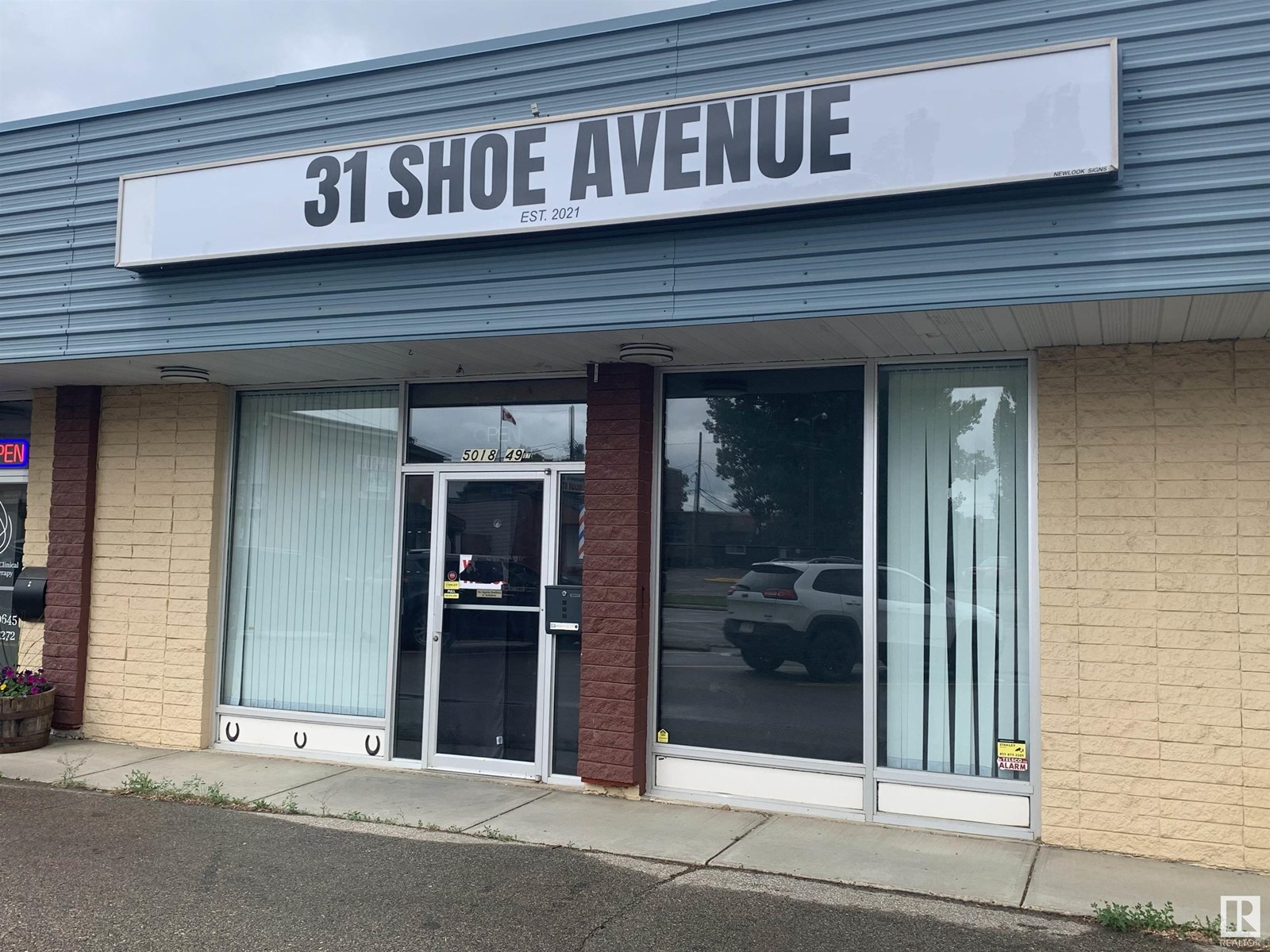 Photo 6 of 5018 49 St, Leduc AB