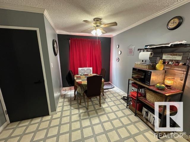 Photo 16 of 4631 126 Av Nw, Edmonton AB
