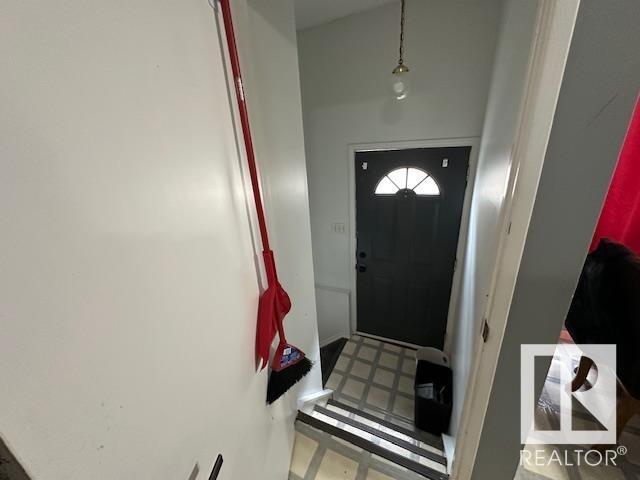 Photo 27 of 4631 126 Av Nw, Edmonton AB