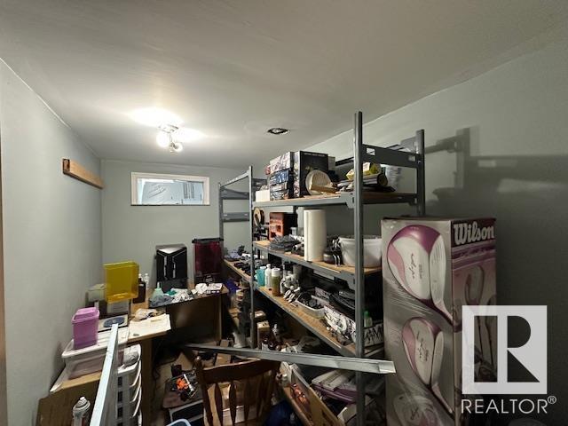 Photo 33 of 4631 126 Av Nw, Edmonton AB