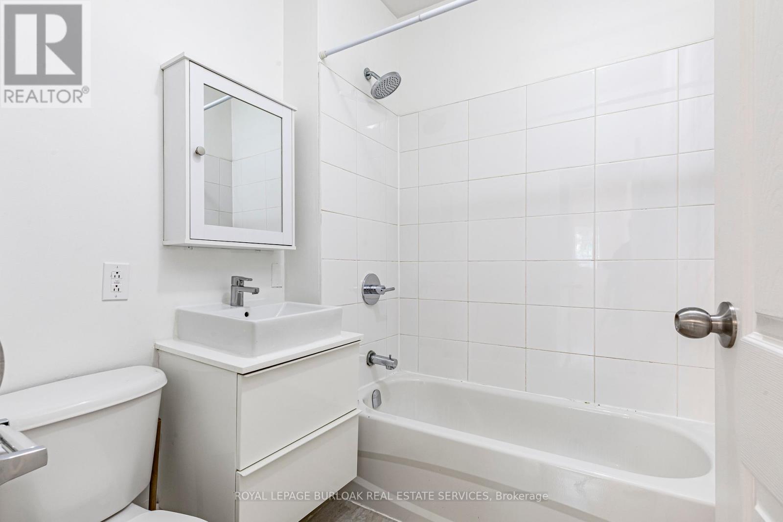 Photo 29 of 22 Myrtle Avenue, Hamilton ON