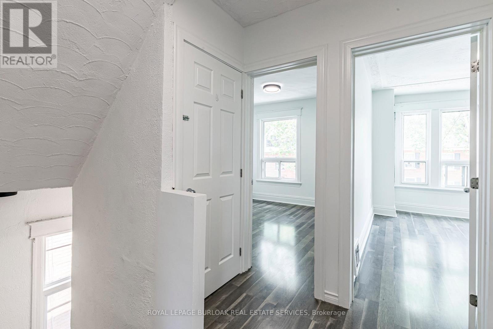 Photo 7 of 22 Myrtle Avenue, Hamilton ON