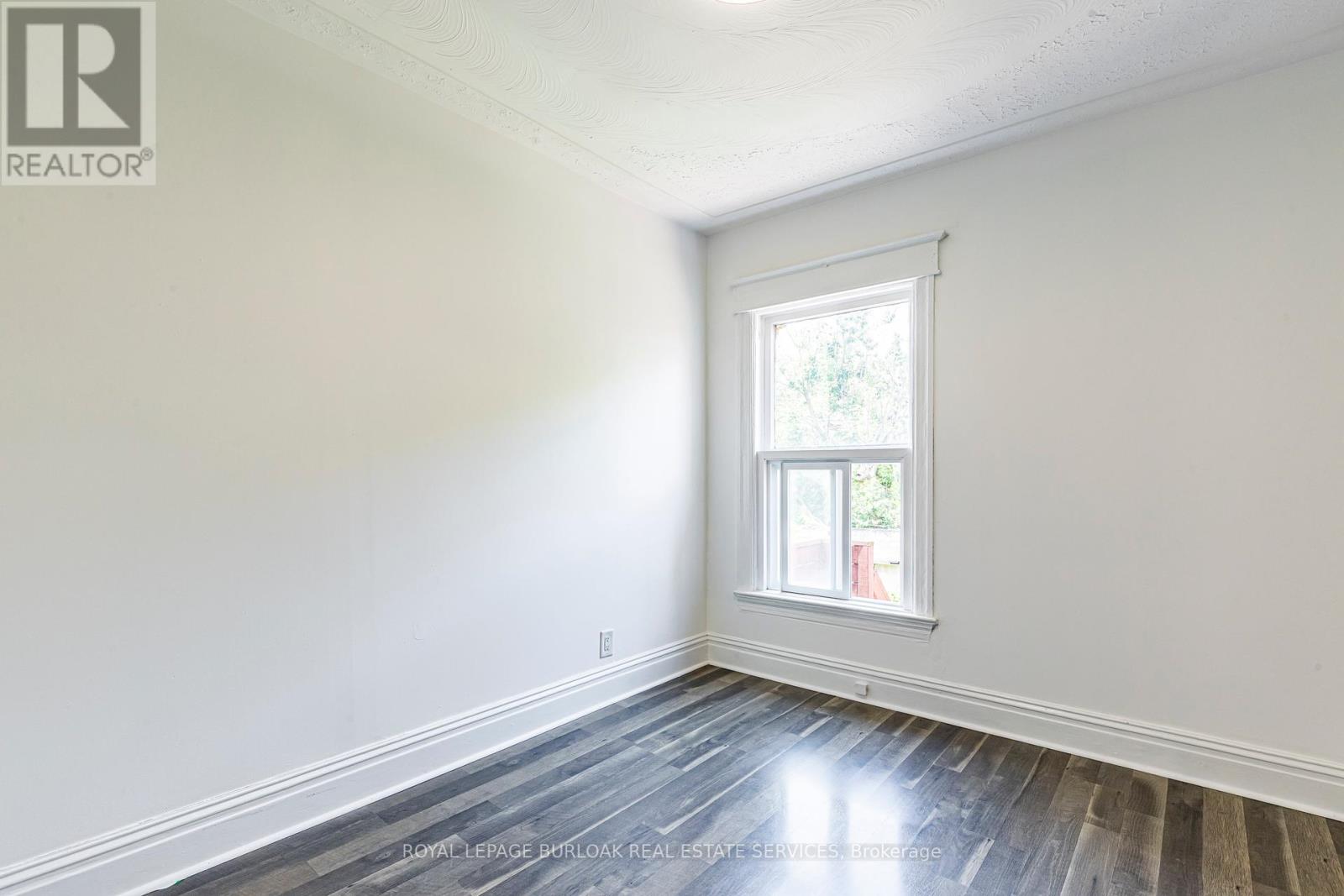 Photo 42 of 22 Myrtle Avenue, Hamilton ON