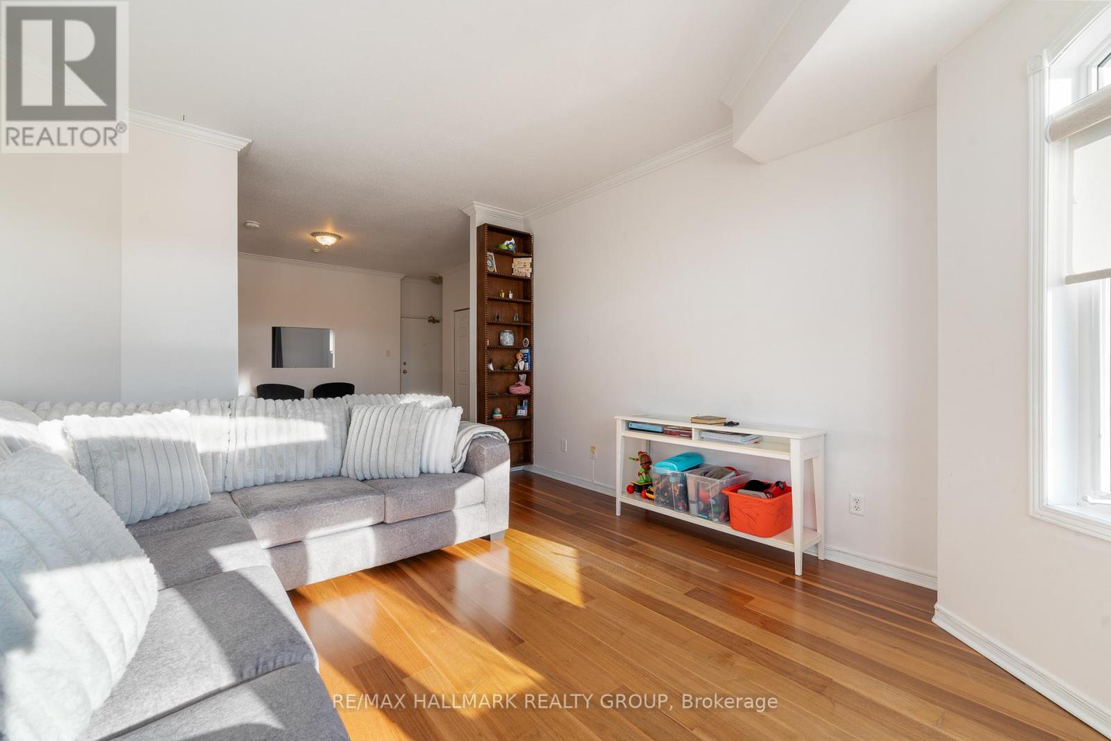 Photo 7 of 7 70 Briargate Private, Ottawa ON