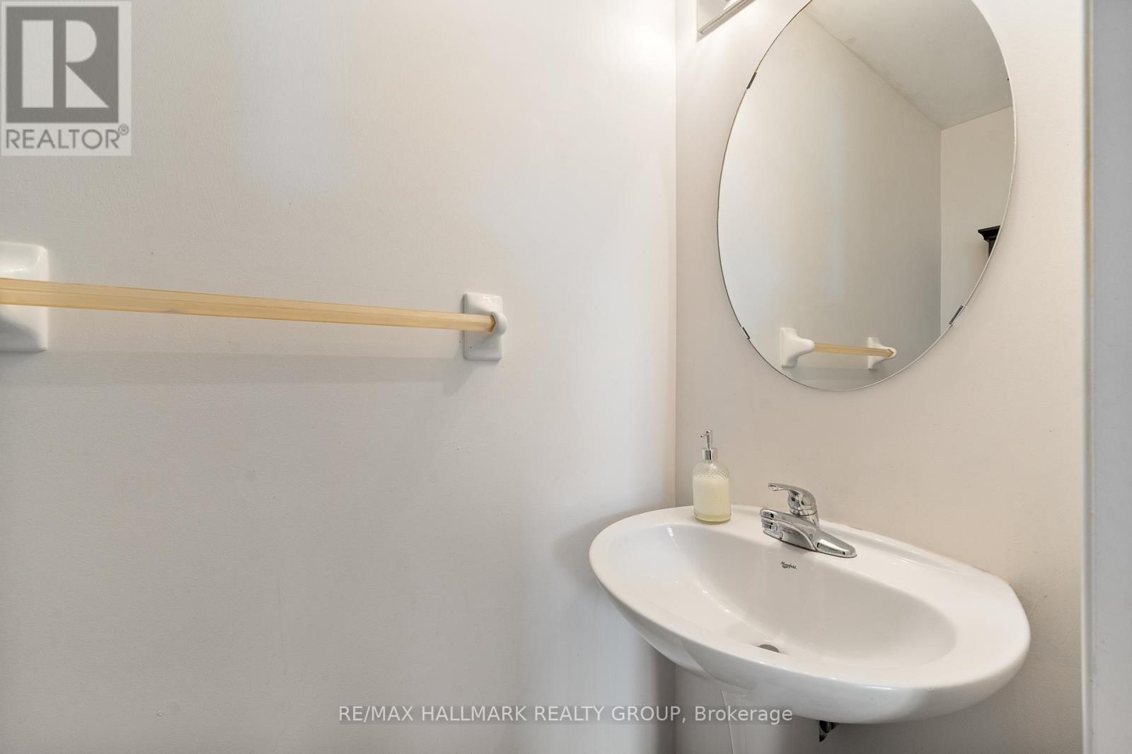 Photo 18 of 7 70 Briargate Private, Ottawa ON