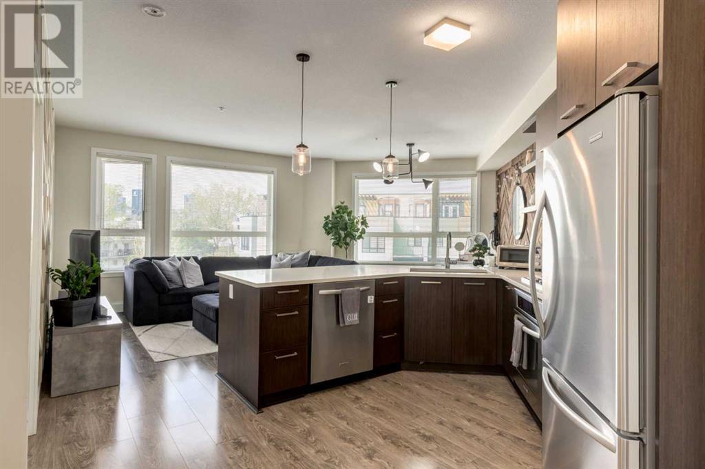 Single Family House for Sale in    Street NE Renfrew Calgary 
