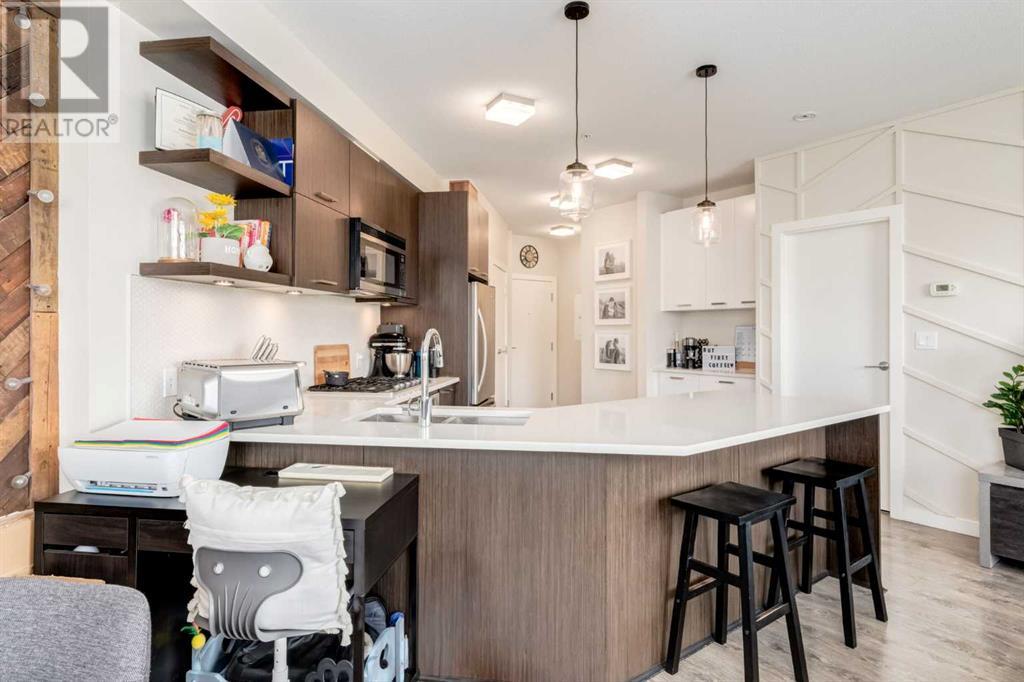 Single Family House for Sale in    Street NE Renfrew Calgary 