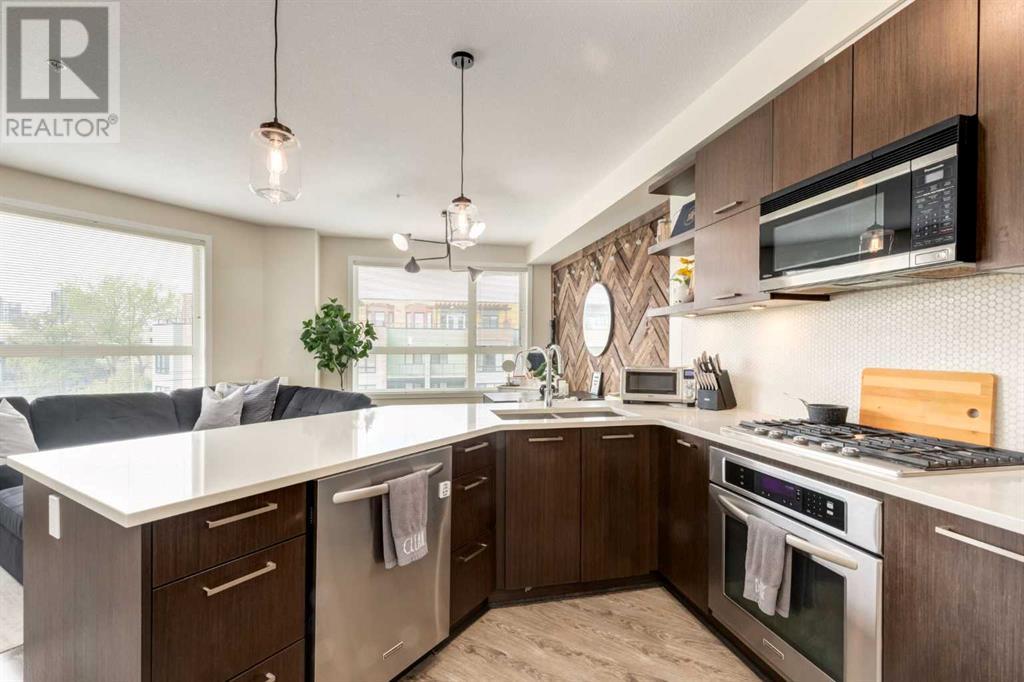 Single Family House for Sale in    Street NE Renfrew Calgary 
