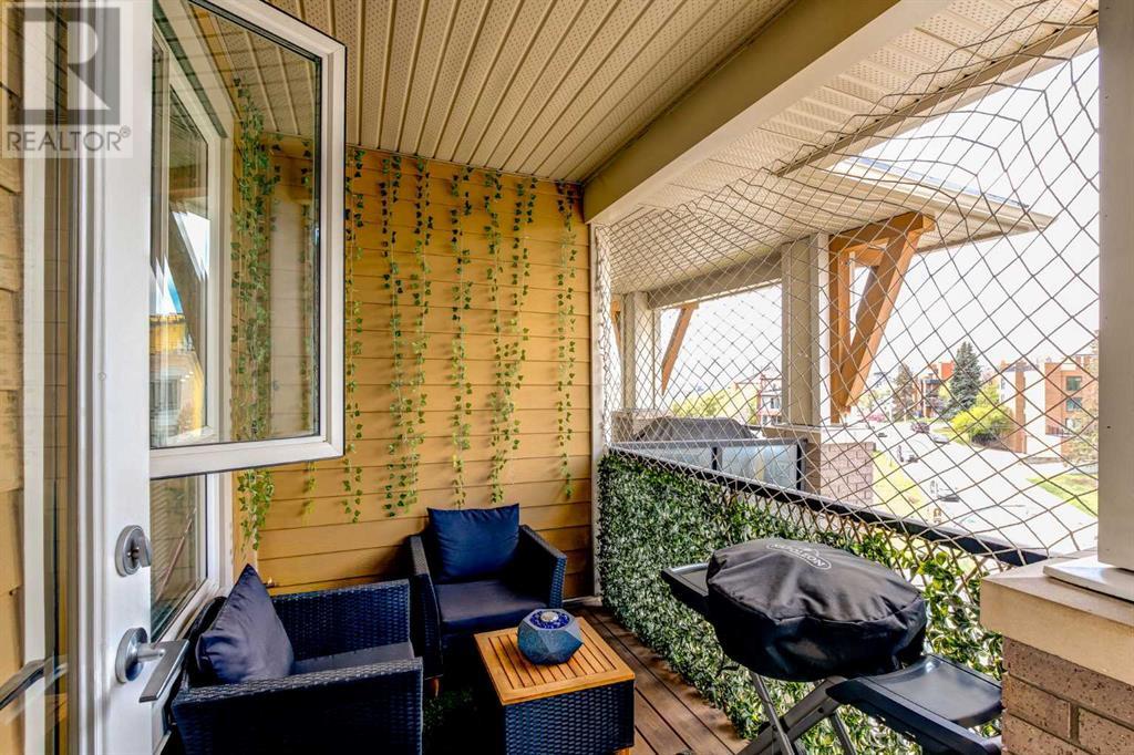 Single Family House for Sale in    Street NE Renfrew Calgary 