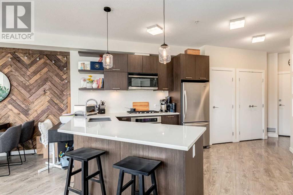 Single Family House for Sale in    Street NE Renfrew Calgary 