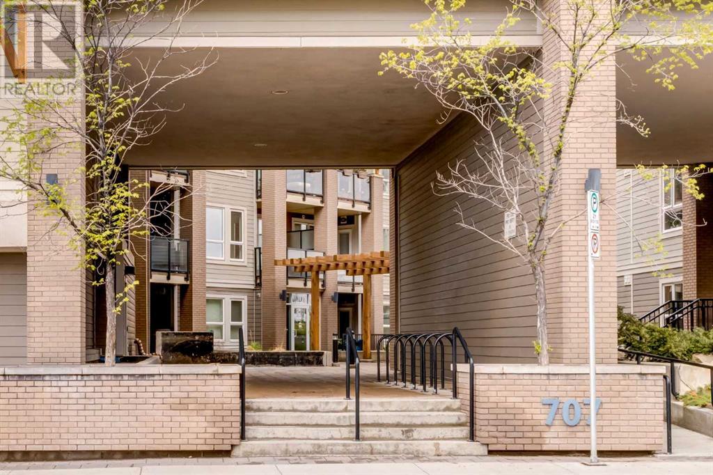 Single Family House for Sale in    Street NE Renfrew Calgary 
