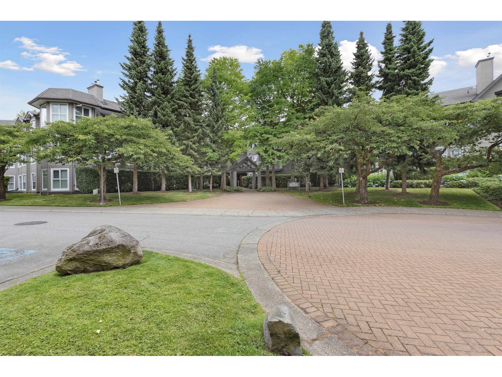 Photo 22 of 206 15150 108 Avenue, Surrey BC