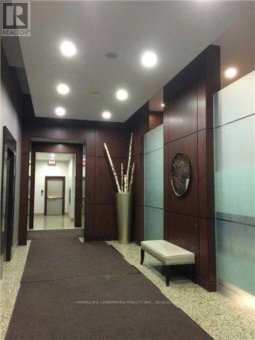 Photo 2 of 2112 18 Parkview Avenue, Toronto ON