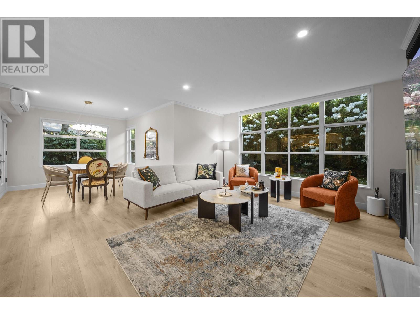 Photo 2 of 103 3399 Capilano Crescent, North Vancouver BC