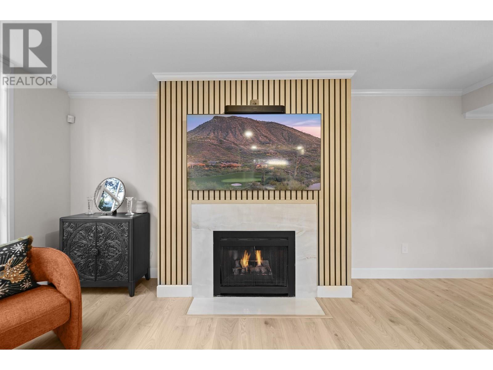 Photo 10 of 103 3399 Capilano Crescent, North Vancouver BC
