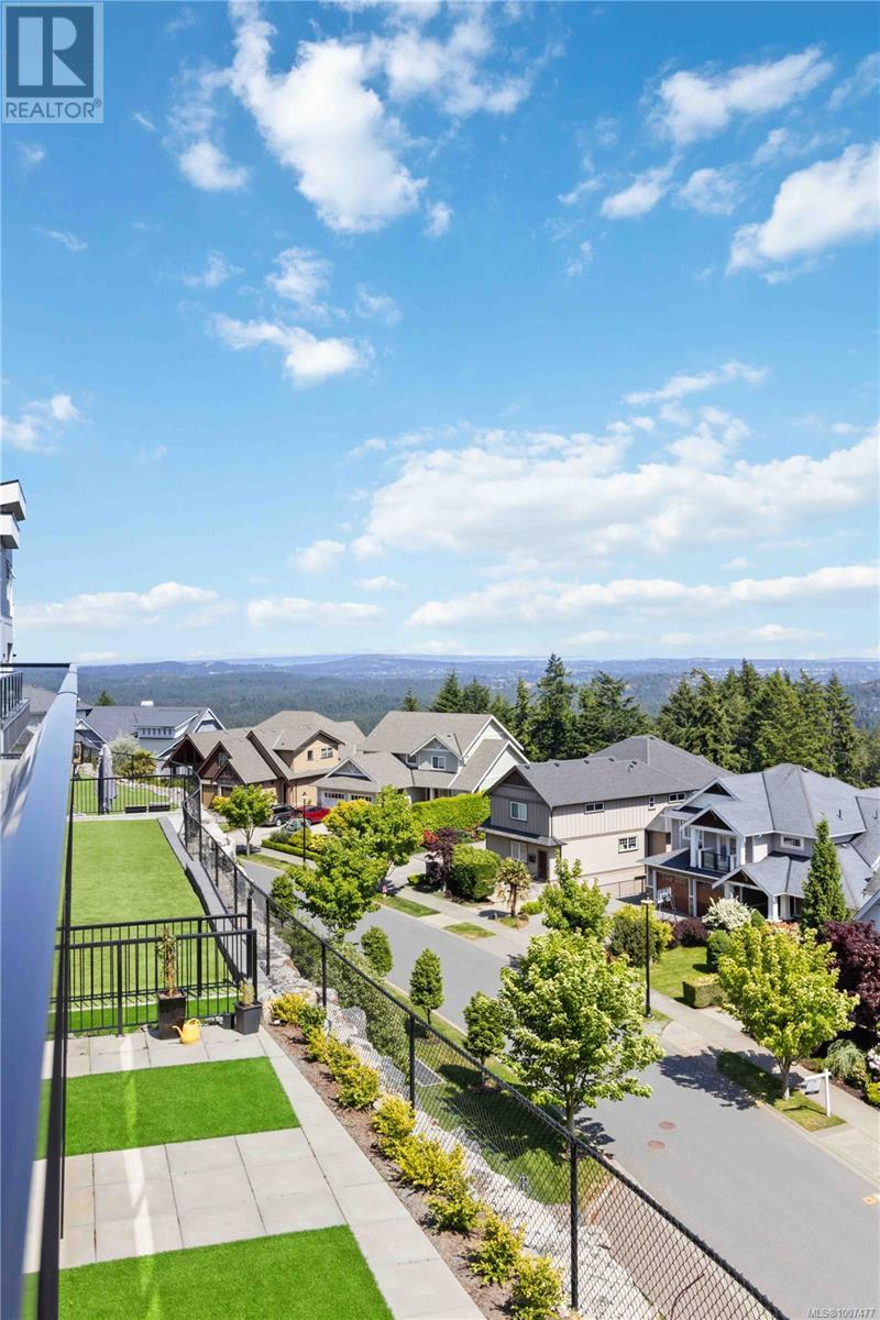 Photo 5 of 1157 Spirit Crt, Langford BC