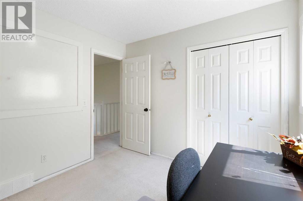 Single Family House for Sale in  Citadel Acres Close NW Citadel Calgary 