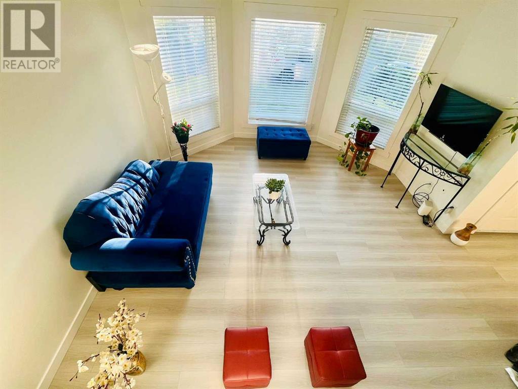 Single Family House for Sale in  Citadel Acres Close NW Citadel Calgary 