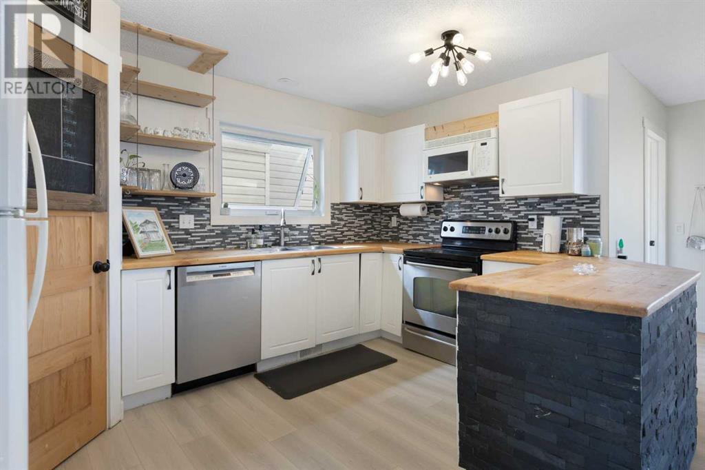 Single Family House for Sale in  Citadel Acres Close NW Citadel Calgary 