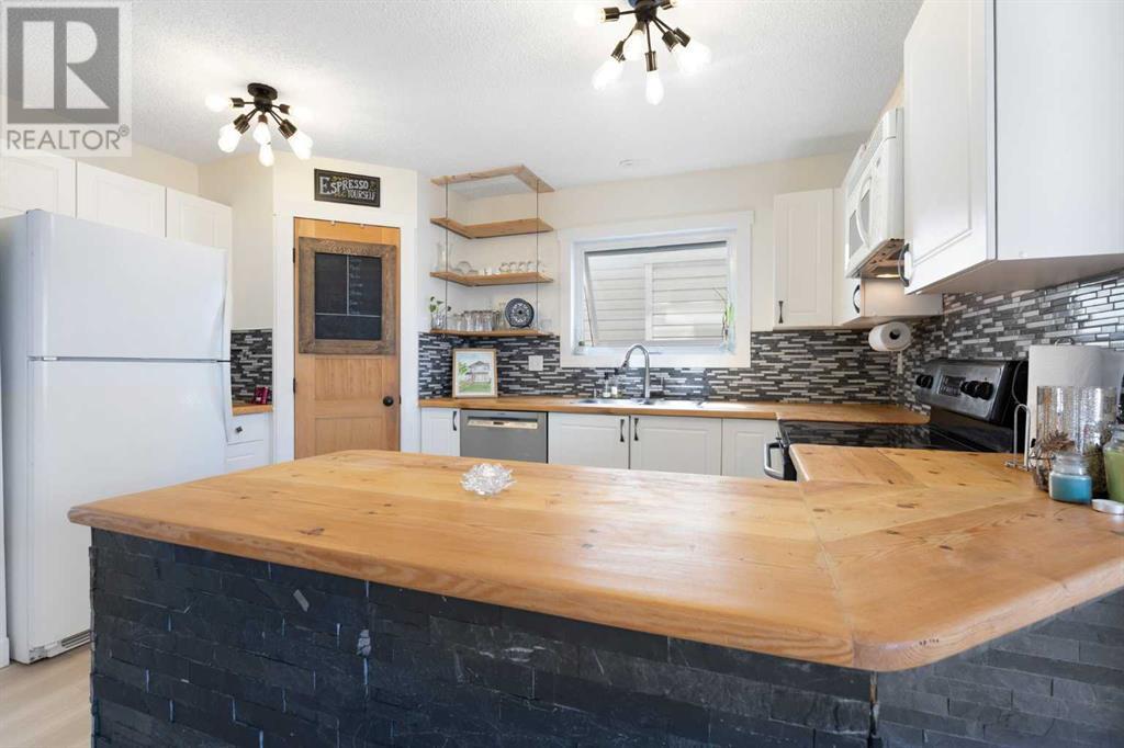 Single Family House for Sale in  Citadel Acres Close NW Citadel Calgary 