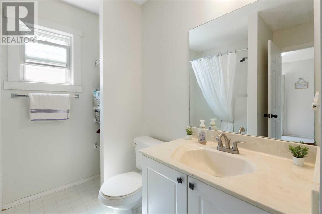 Single Family House for Sale in  Citadel Acres Close NW Citadel Calgary 