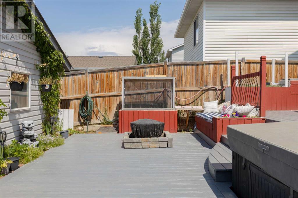 Single Family House for Sale in  Citadel Acres Close NW Citadel Calgary 