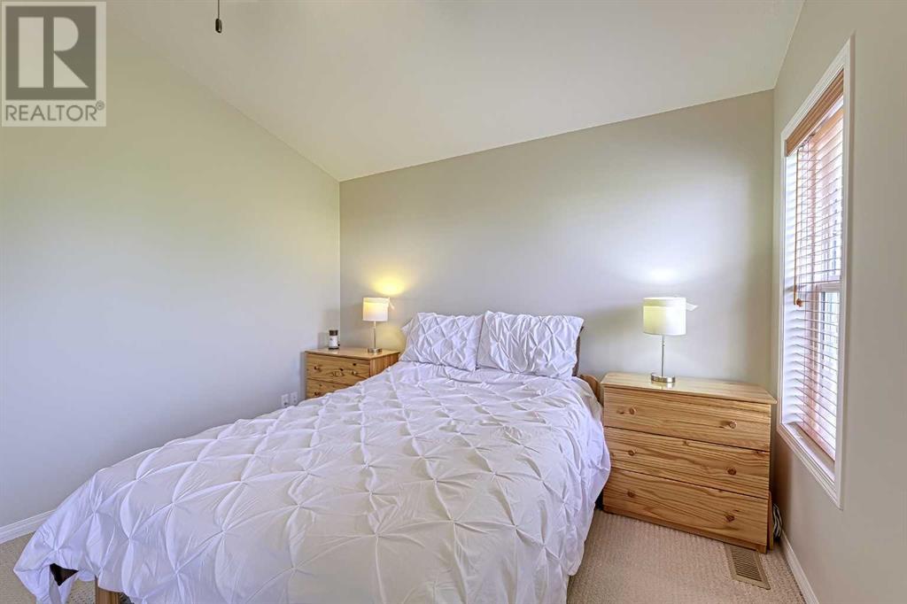 Photo 16 of 275 Silverado Plains Close Sw, Calgary AB