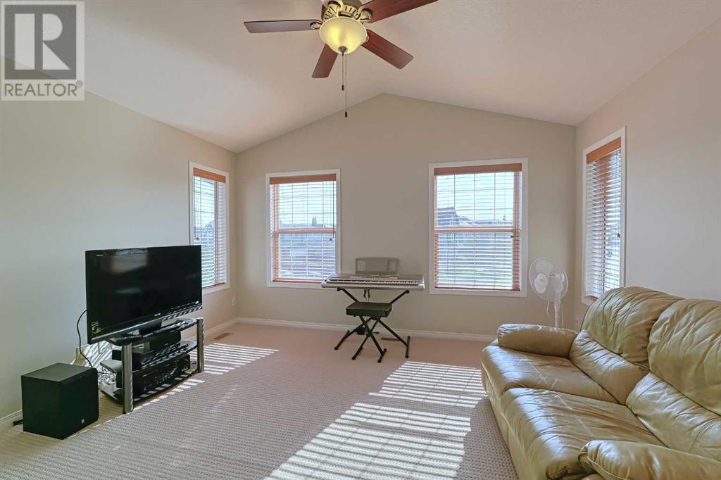 Photo 5 of 275 Silverado Plains Close Sw, Calgary AB