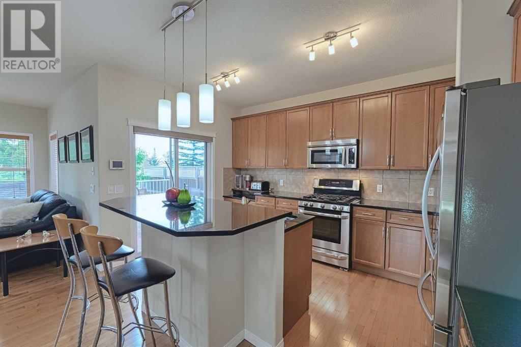 Photo 12 of 275 Silverado Plains Close Sw, Calgary AB