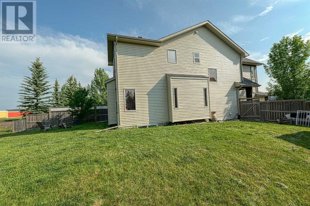 Photo 3 of 275 Silverado Plains Close Sw, Calgary AB