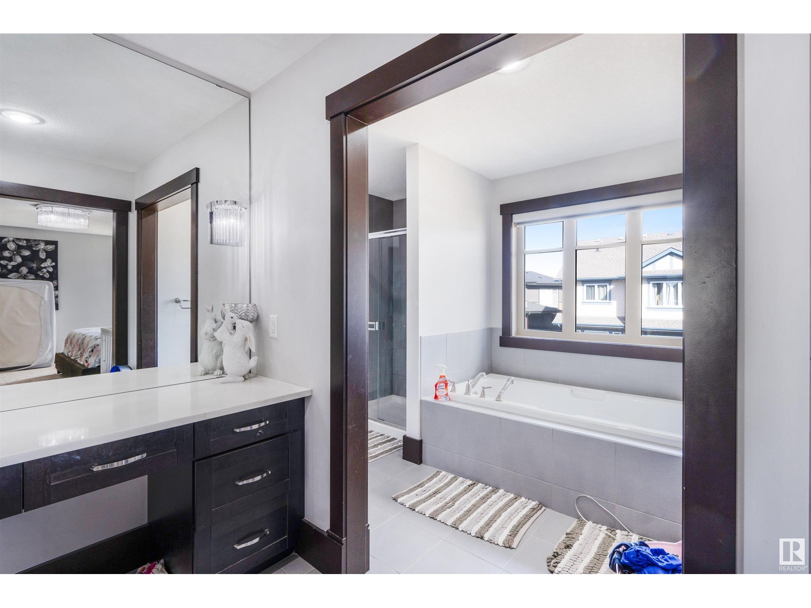 Photo 3 of 3223 Allan Wy Sw, Edmonton AB