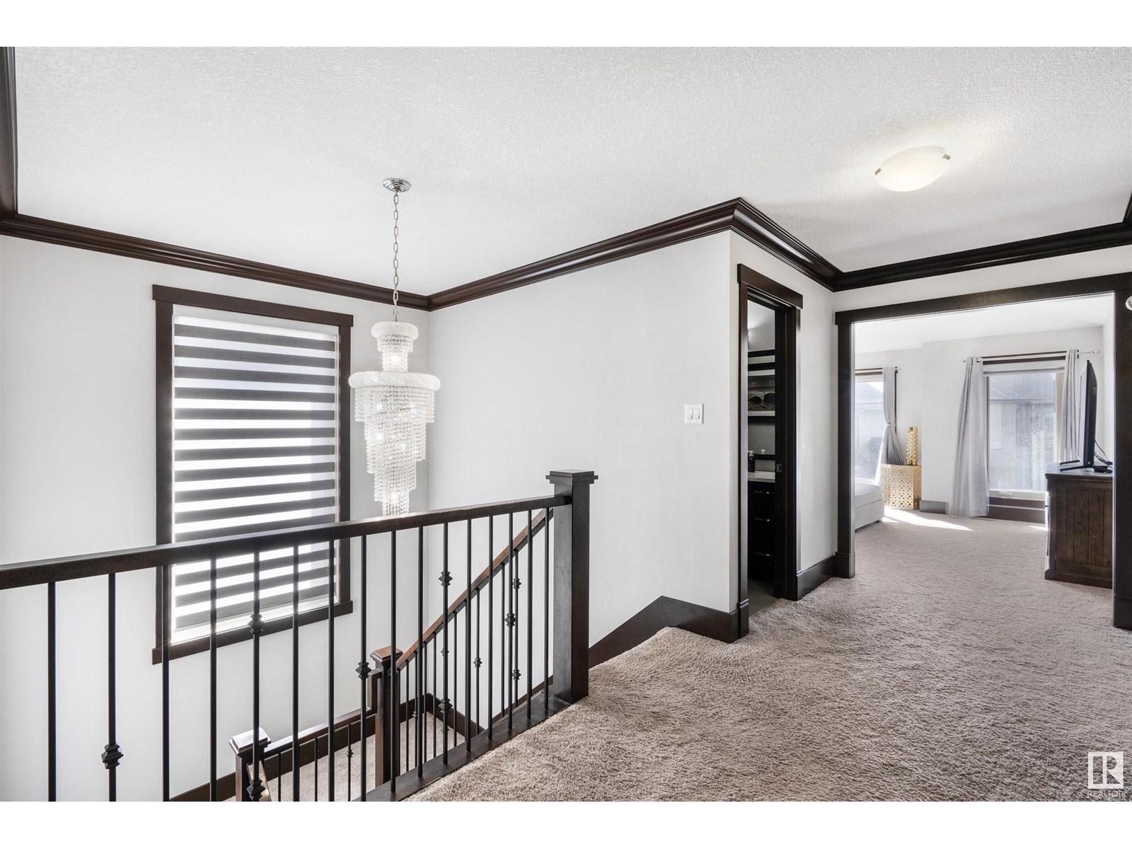 Photo 8 of 3223 Allan Wy Sw, Edmonton AB