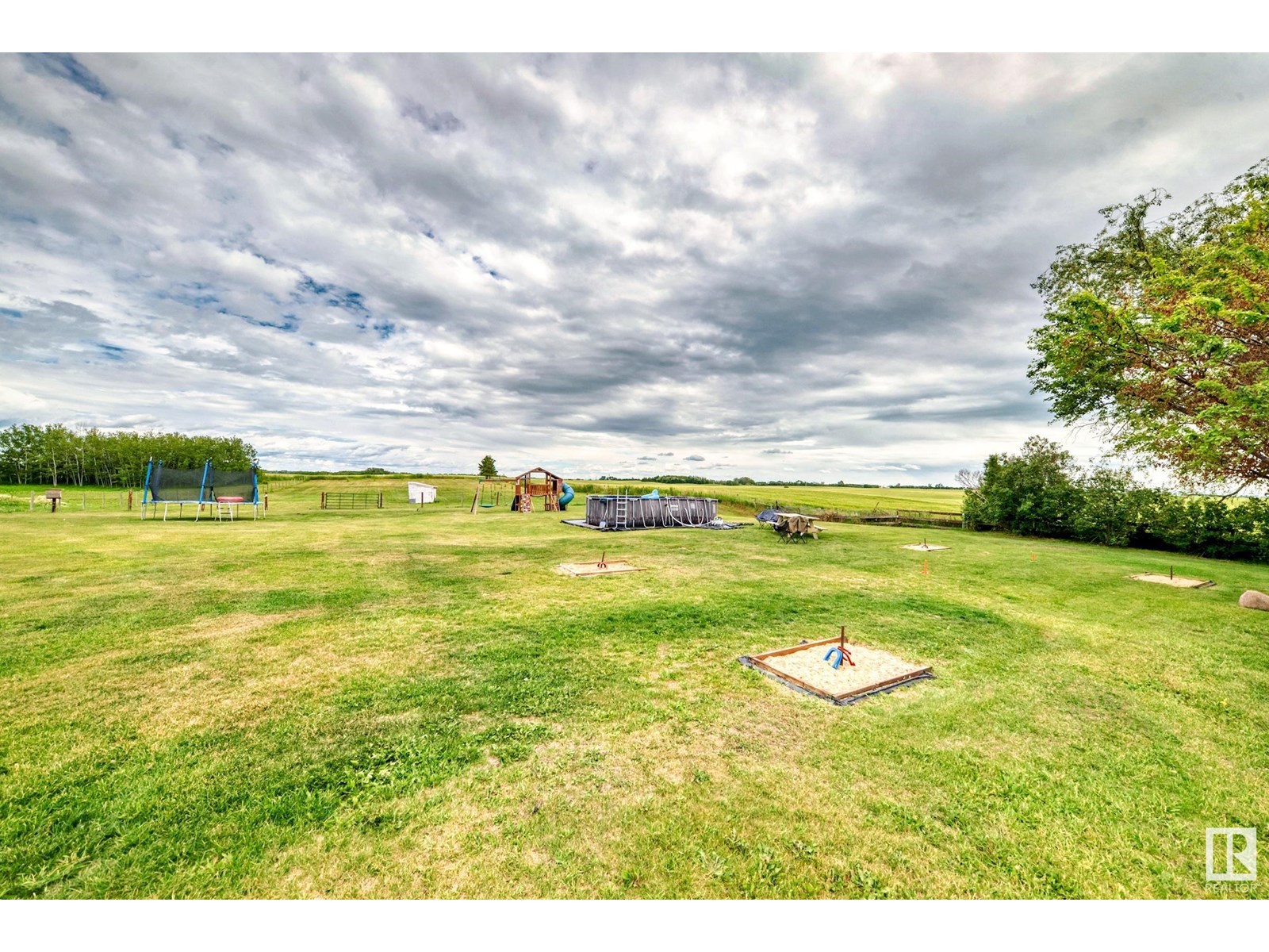 Photo 53 of 49231 Hwy 814 Nw, Rural Leduc County AB